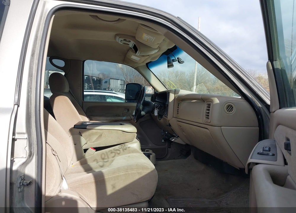 2003 GMC SIERRA 2500HD SLE VIN: 1GTHK23133F252212