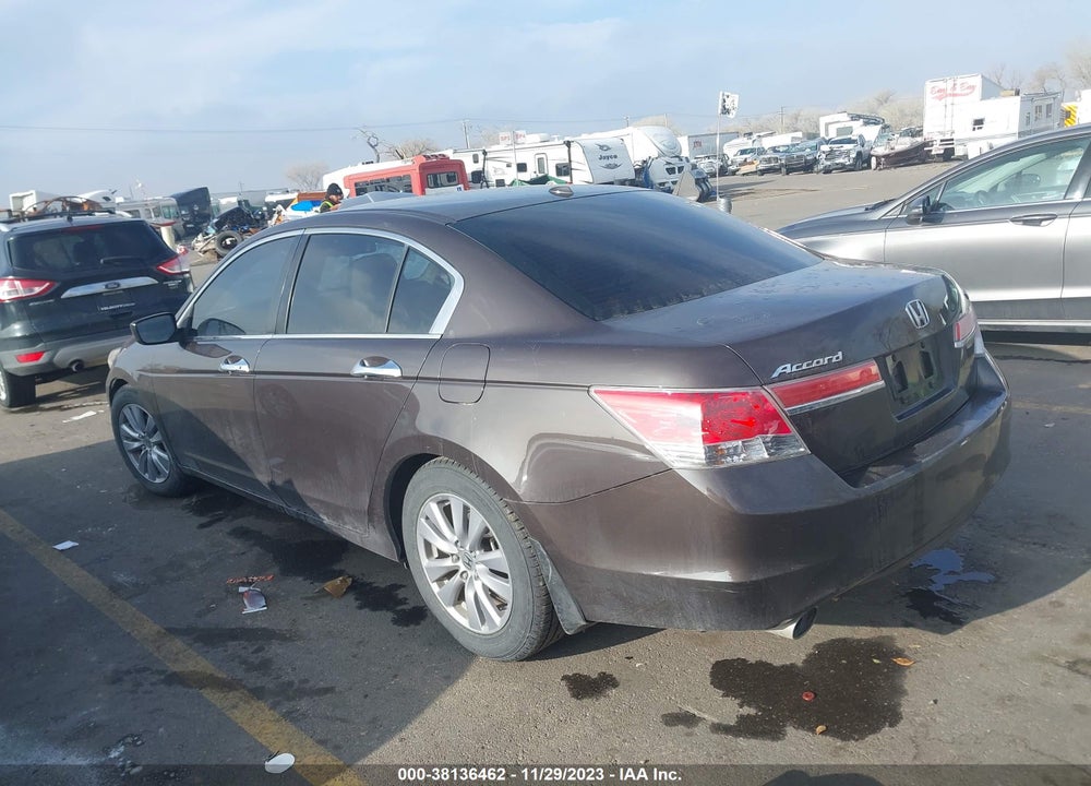 2011 HONDA ACCORD VIN: 1HGCP3F8XBA015014