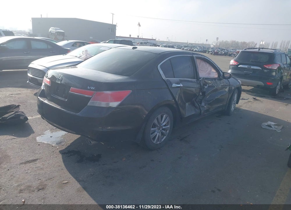 2011 HONDA ACCORD VIN: 1HGCP3F8XBA015014