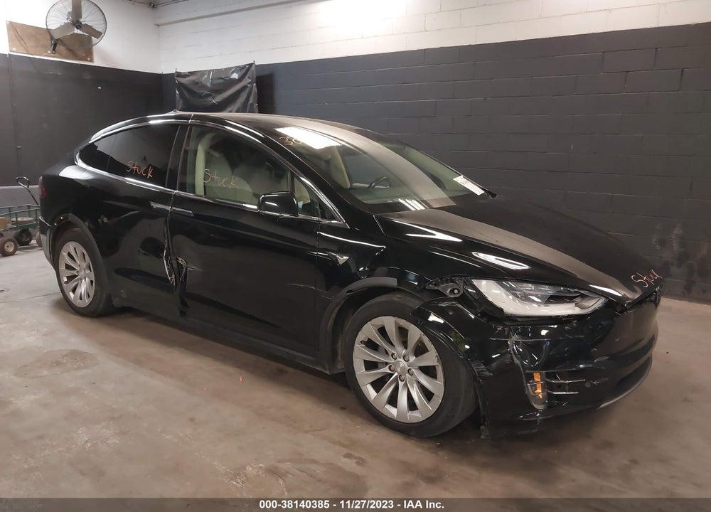 2018 TESLA MODEL X 75D/P100D/100D VIN: 5YJXCDE25JF096508