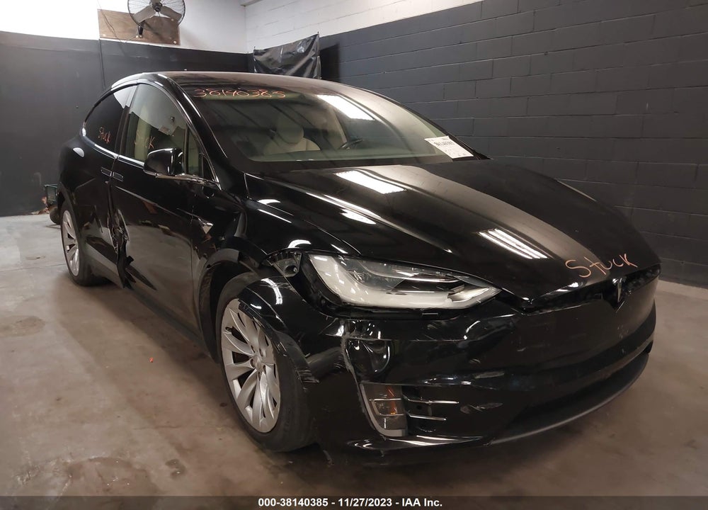 2018 TESLA MODEL X 75D/P100D/100D VIN: 5YJXCDE25JF096508