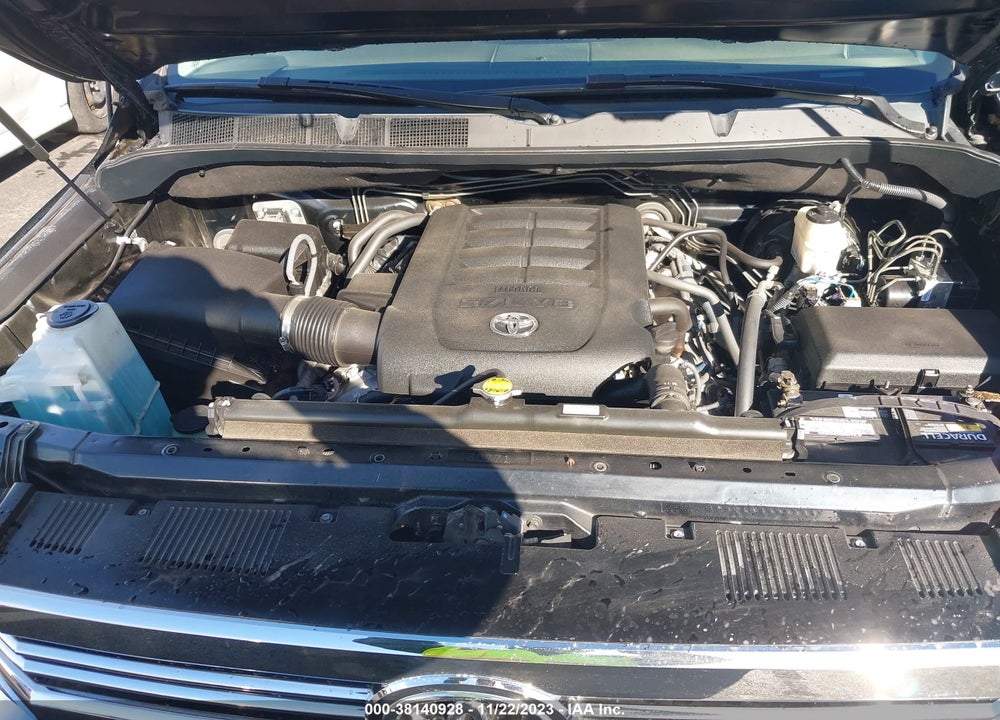 2017 TOYOTA TUNDRA 1794 5.7L V8 VIN: 5TFAW5F15HX620748