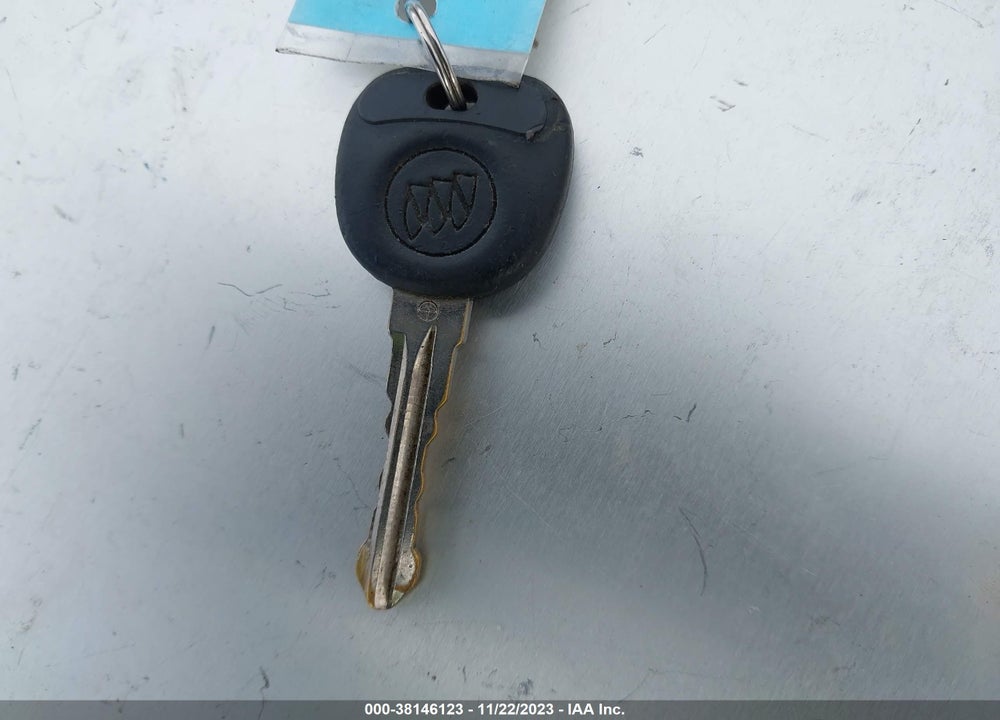 2008 BUICK LUCERNE CX VIN: 1G4HP57208U100070