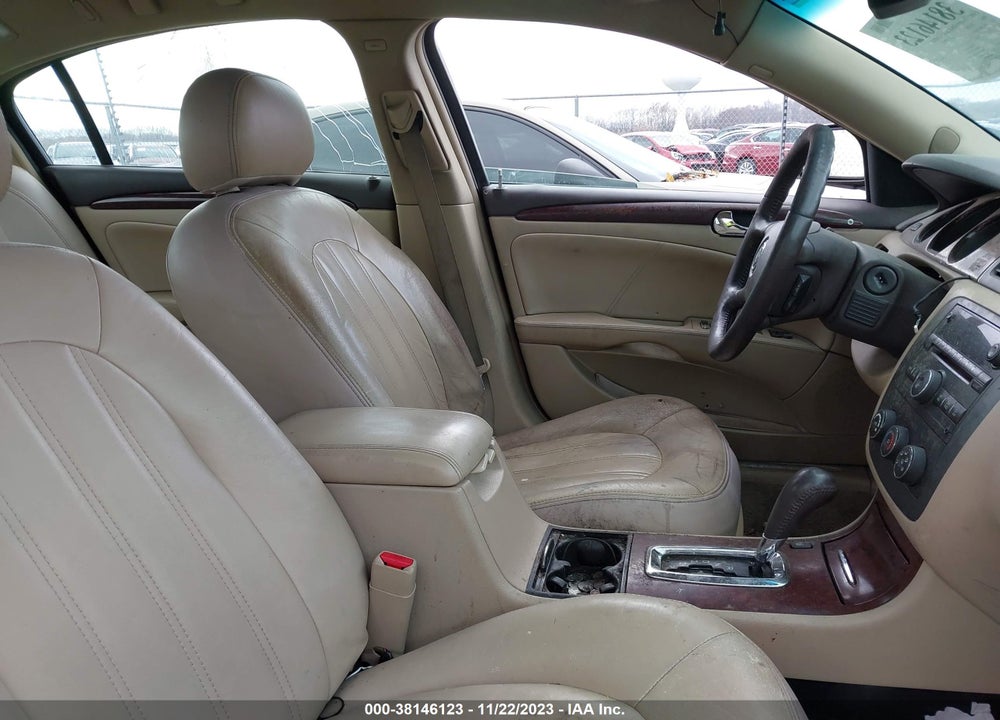 2008 BUICK LUCERNE CX VIN: 1G4HP57208U100070
