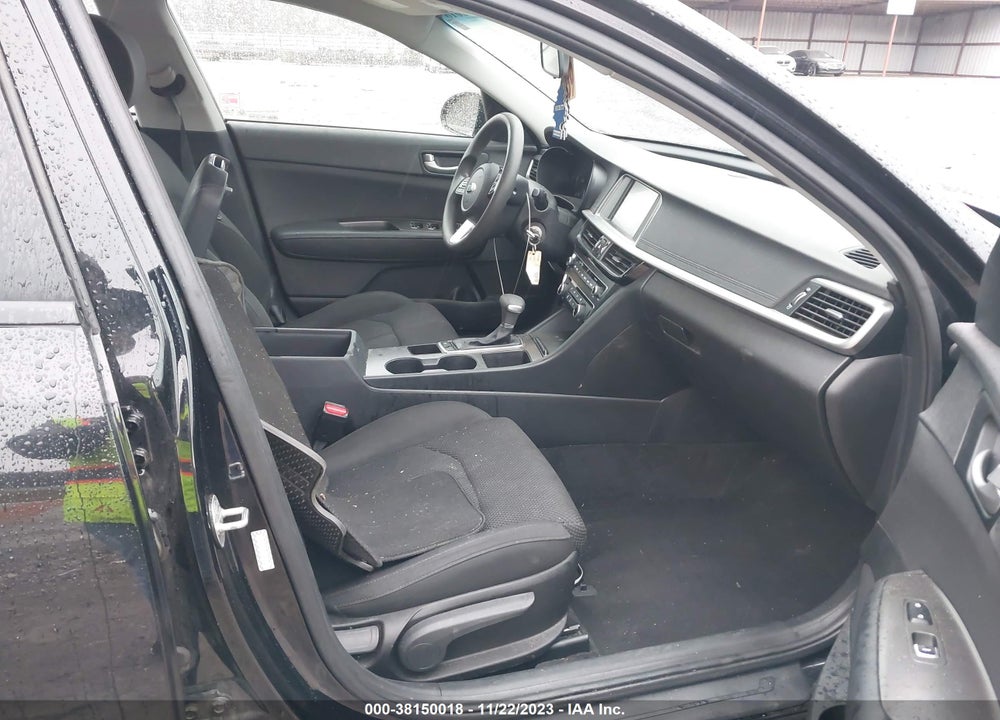 2020 KIA OPTIMA VIN: 5XXGT4L35LG423047