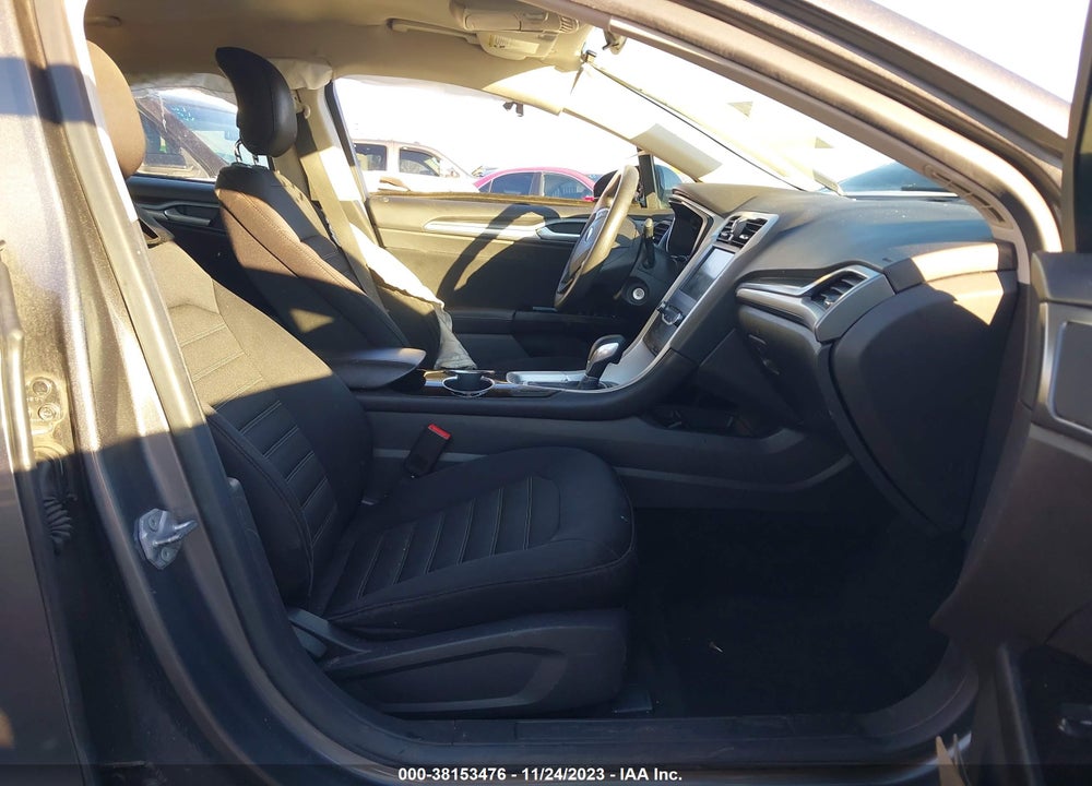 2014 FORD FUSION SE VIN: 1FA6P0H76E5393431