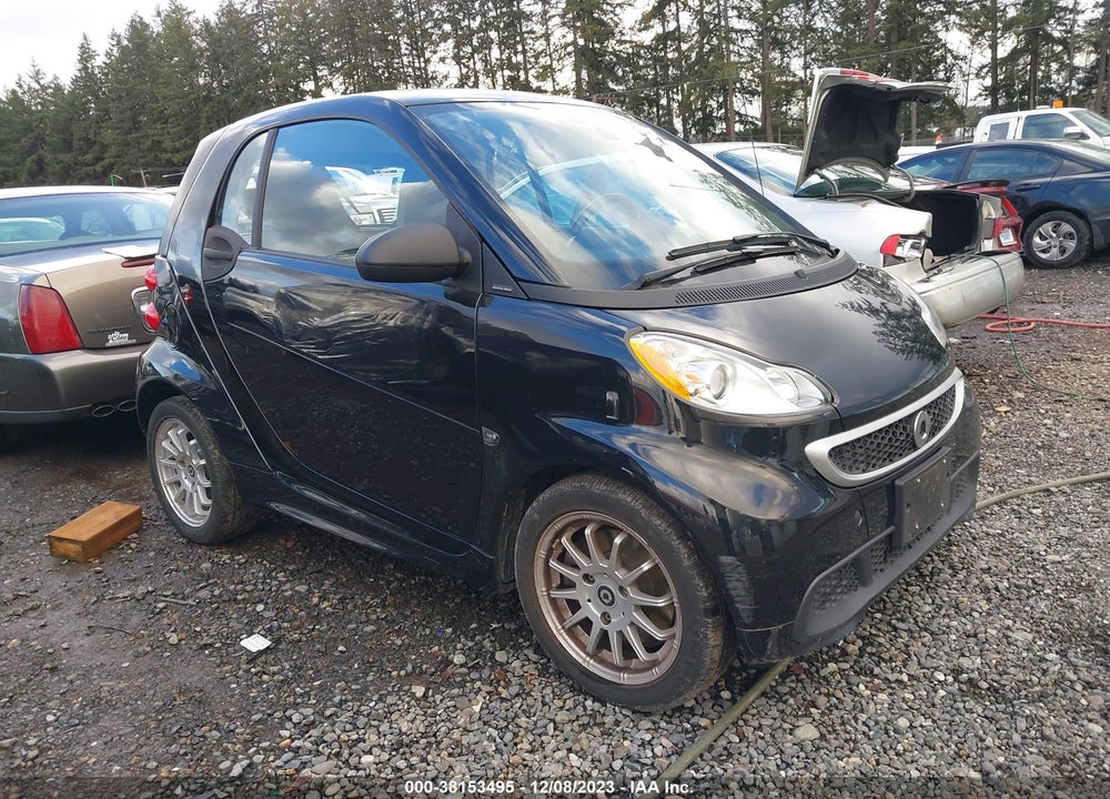 2014 SMART FORTWO ELECTRIC DRIVE PASSION VIN: WMEEJ9AA8EK729889
