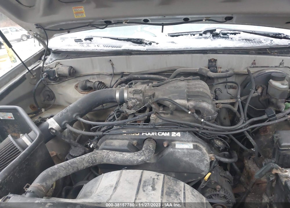 2001 TOYOTA TUNDRA SR5 VIN: 5TBBN44171S166642
