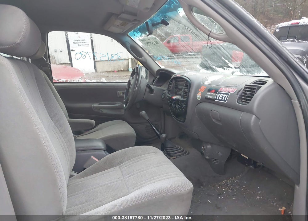 2001 TOYOTA TUNDRA SR5 VIN: 5TBBN44171S166642