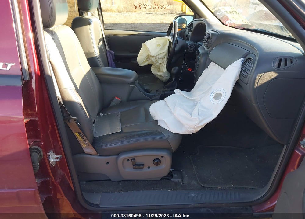 2004 CHEVROLET TRAILBLAZER LT VIN: 1GNDT13S242260624