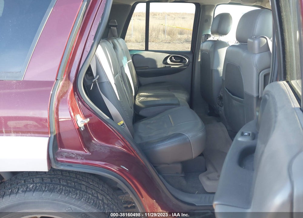 2004 CHEVROLET TRAILBLAZER LT VIN: 1GNDT13S242260624