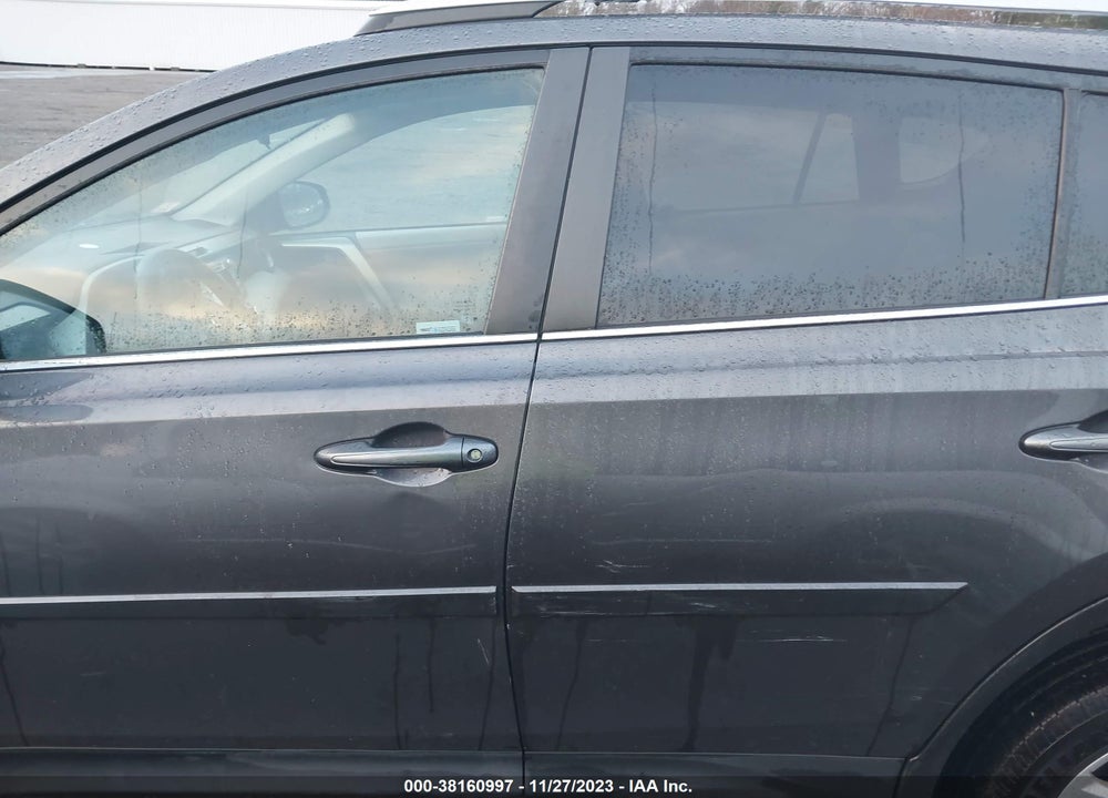 2013 TOYOTA RAV4 XLE VIN: 2T3RFREV3DW082483