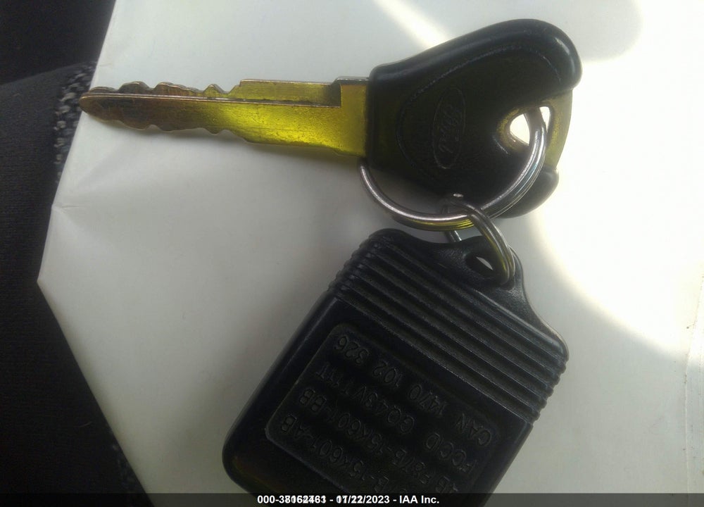 2001 FORD ESCORT ZX2 VIN: 3FAFP11381R178265