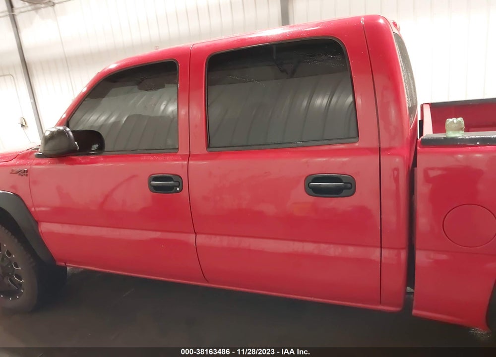 2006 GMC SIERRA 1500 SLT VIN: 2GTEK13TX61172738