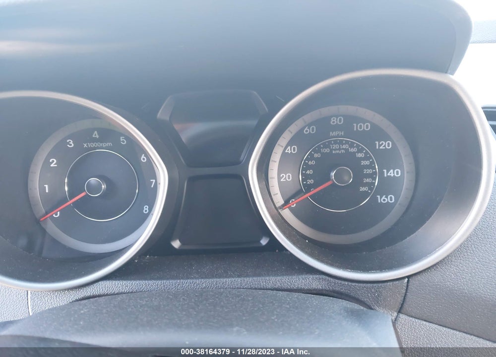 2014 HYUNDAI ELANTRA VIN: KMHDH6AH9EU024035
