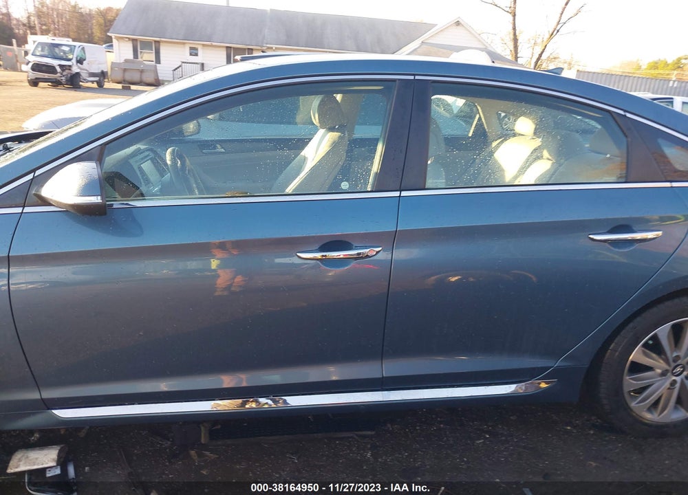 2015 HYUNDAI SONATA SPORT VIN: 5NPE34AF7FH068105