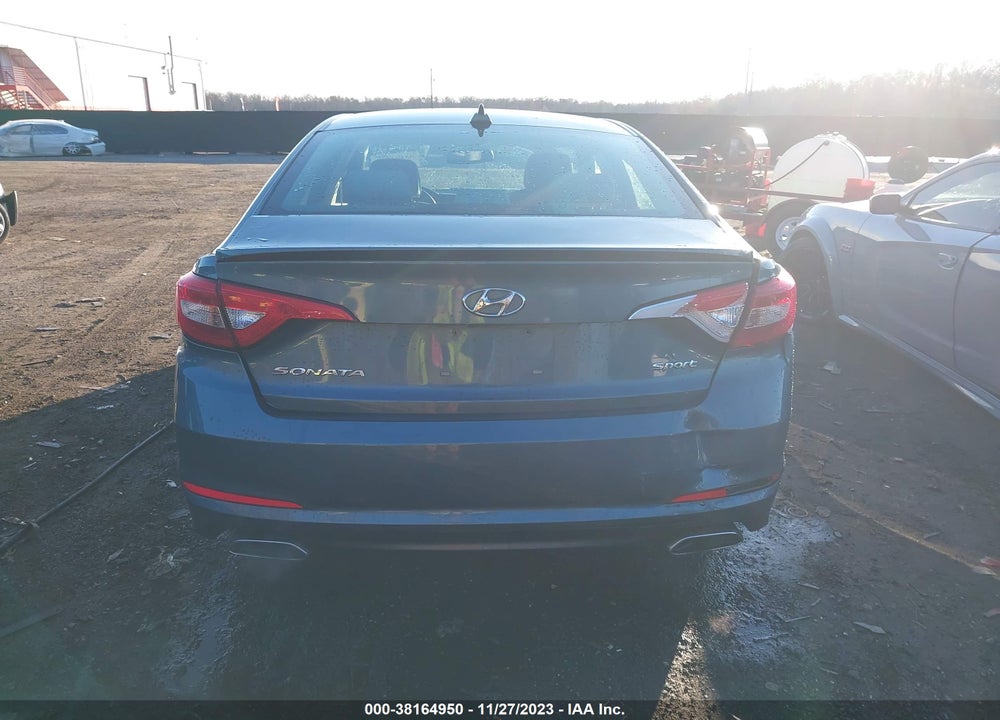 2015 HYUNDAI SONATA SPORT VIN: 5NPE34AF7FH068105
