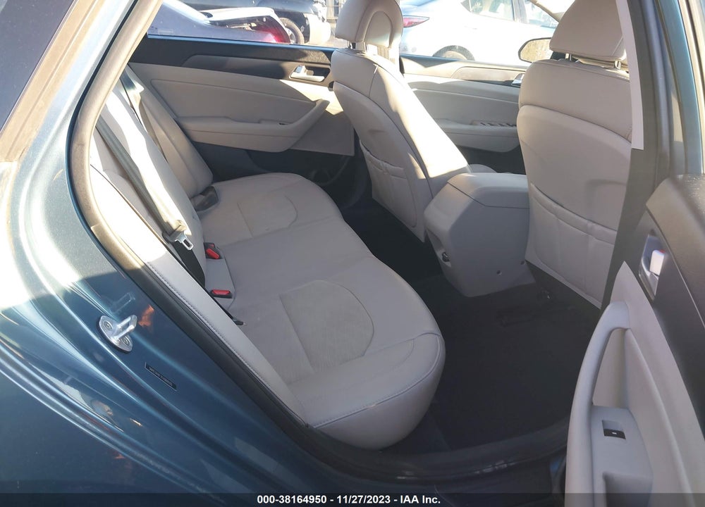 2015 HYUNDAI SONATA SPORT VIN: 5NPE34AF7FH068105