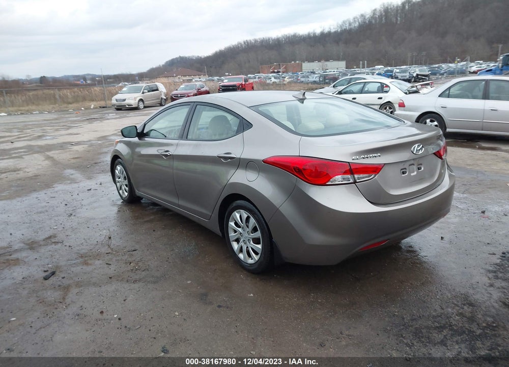 2013 HYUNDAI ELANTRA GLS VIN: 5NPDH4AE4DH204515