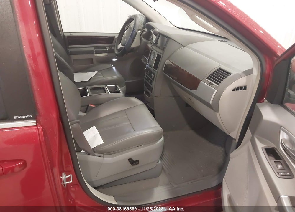 2010 CHRYSLER TOWN & COUNTRY TOURING VIN: 2A4RR5D17AR151156