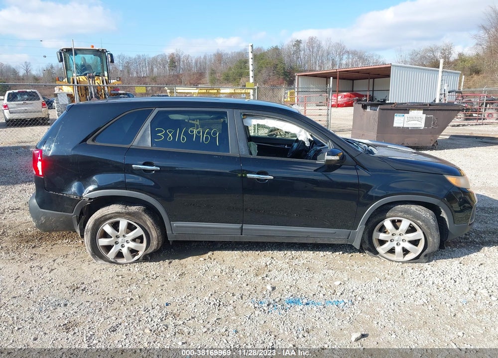 2012 KIA SORENTO LX VIN: 5XYKT4A1XCG229704