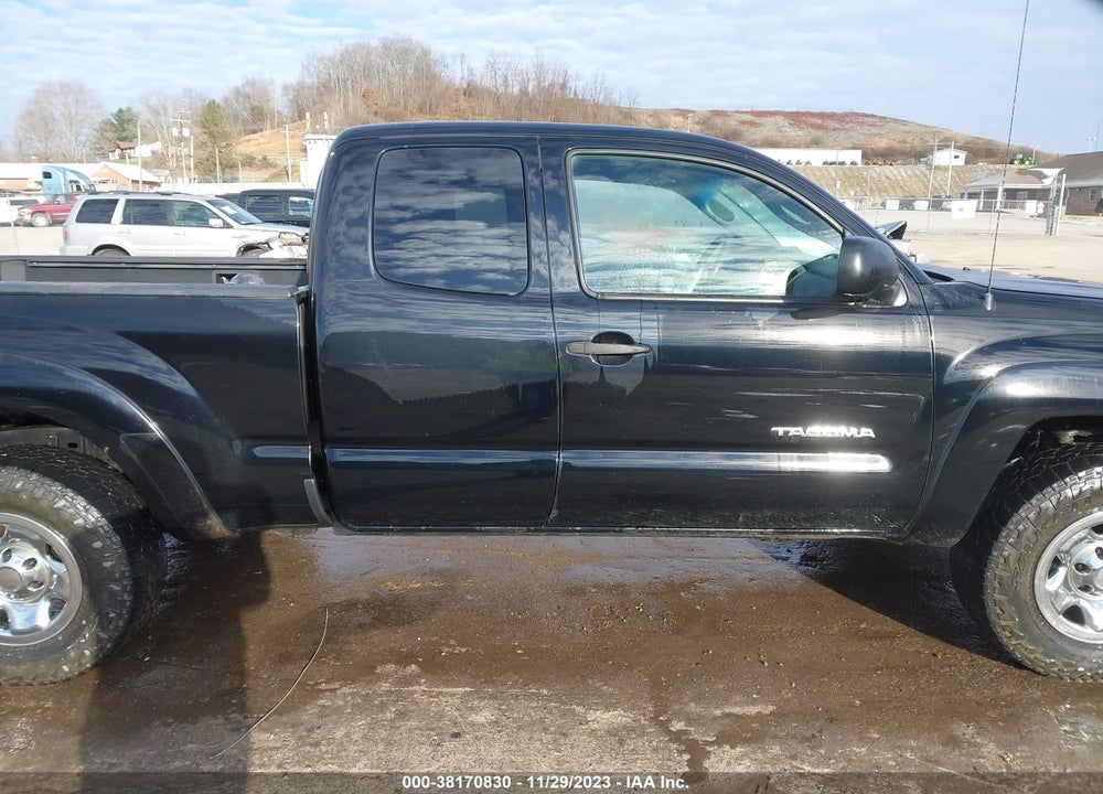 2011 TOYOTA TACOMA VIN: 5TFUX4EN2BX002514
