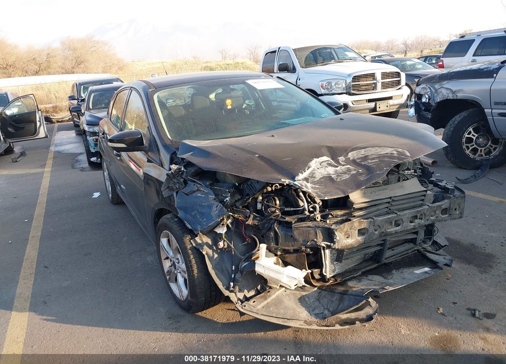 2013 FORD FOCUS SE VIN: 1FADP3K27DL152865