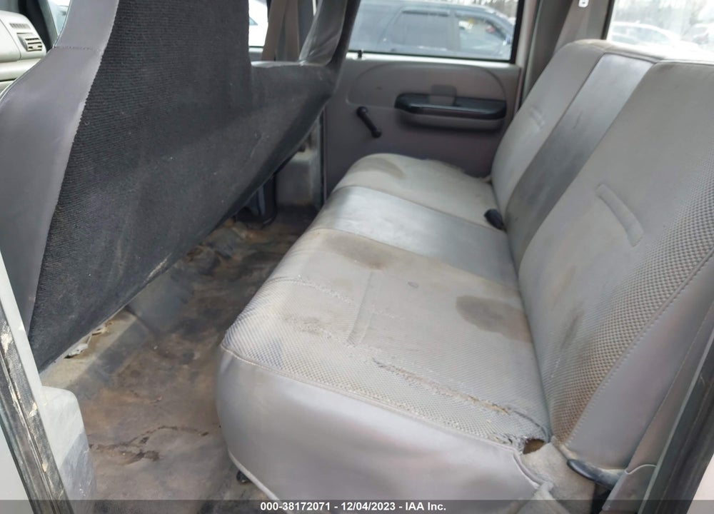 2006 FORD F-250 XLT/LARIAT/XL VIN: 1FTSW20526ED23833