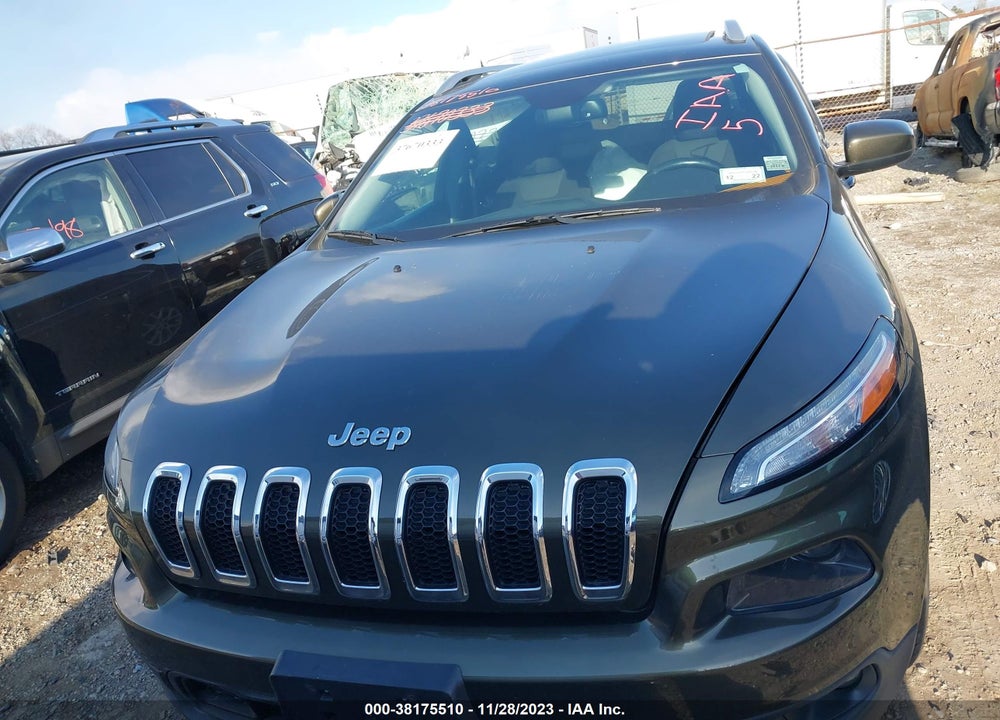 2016 JEEP CHEROKEE VIN: 1C4PJMCS8GW156083