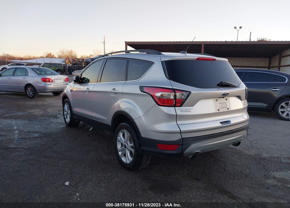 2018 FORD ESCAPE SE VIN: 1FMCU9GD8JUA22770