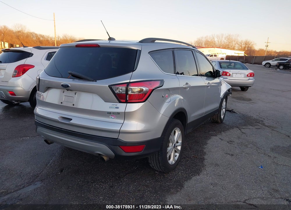 2018 FORD ESCAPE SE VIN: 1FMCU9GD8JUA22770