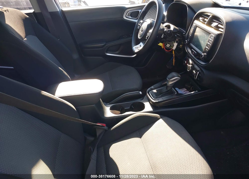 2021 KIA SOUL LX VIN: KNDJ23AU7M7147818