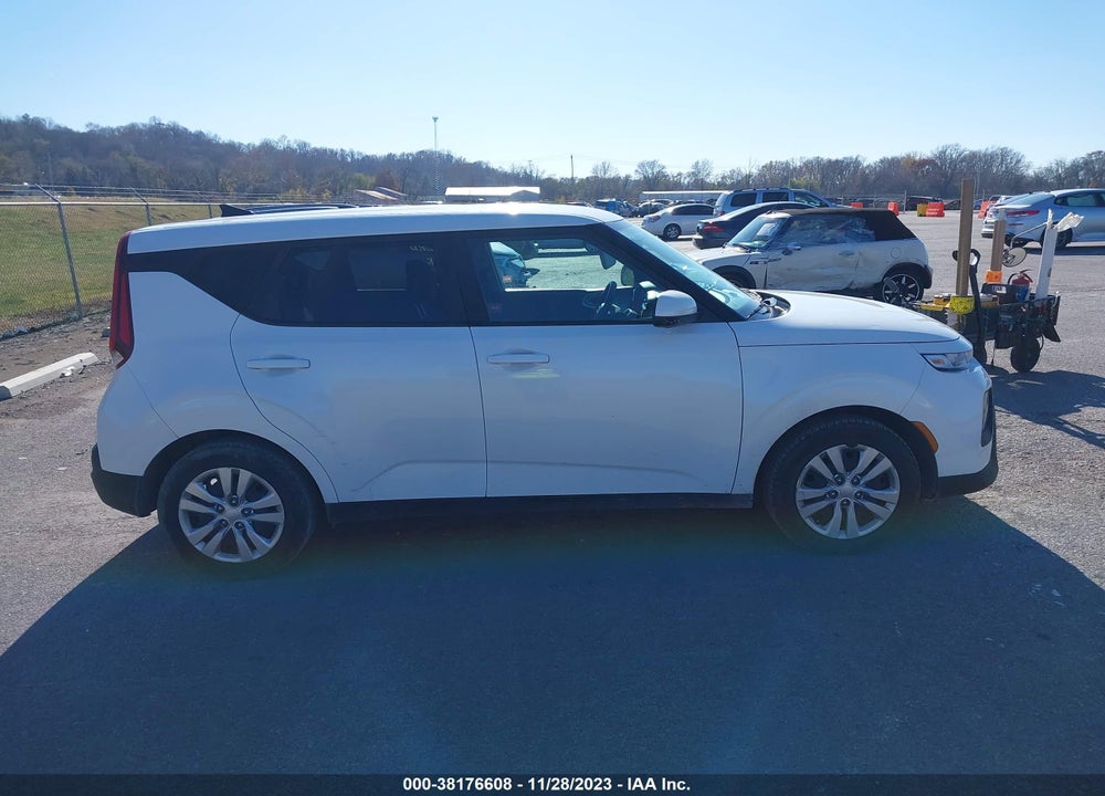 2021 KIA SOUL LX VIN: KNDJ23AU7M7147818