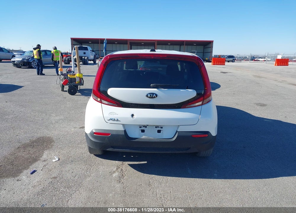 2021 KIA SOUL LX VIN: KNDJ23AU7M7147818