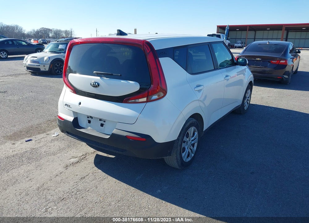 2021 KIA SOUL LX VIN: KNDJ23AU7M7147818