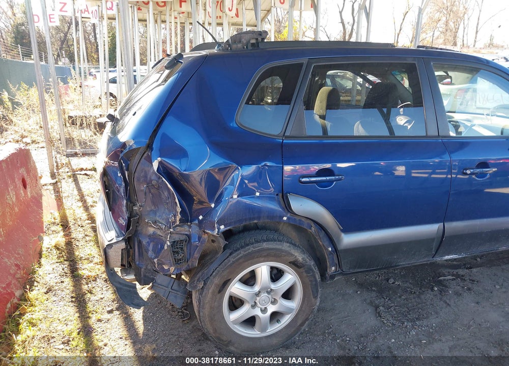 2005 HYUNDAI TUCSON LX/GLS VIN: KM8JN72D35U151568