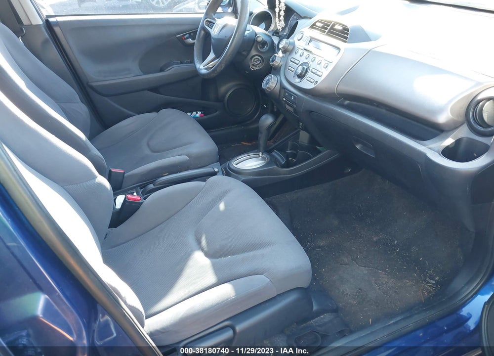 2009 HONDA FIT VIN: JHMGE88229S042061
