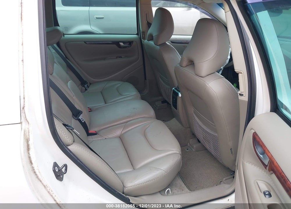 2006 VOLVO XC70 2.5T/ OCEAN RACE EDITION VIN: YV4SZ592161230596