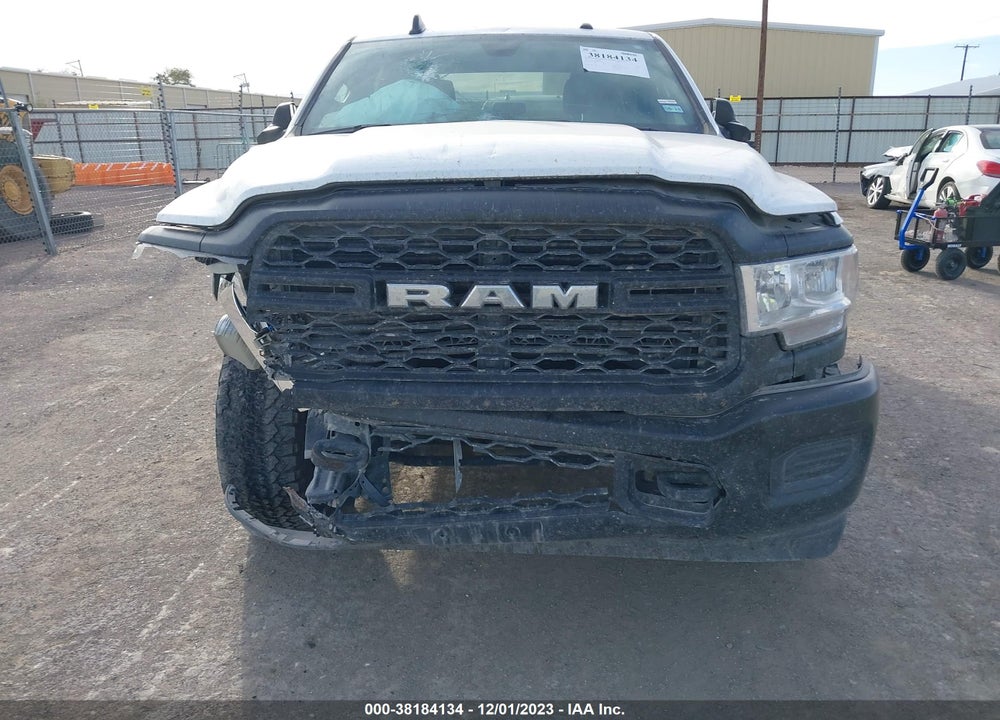 2022 RAM 2500 VIN: 3C6UR5HJ1NG308077