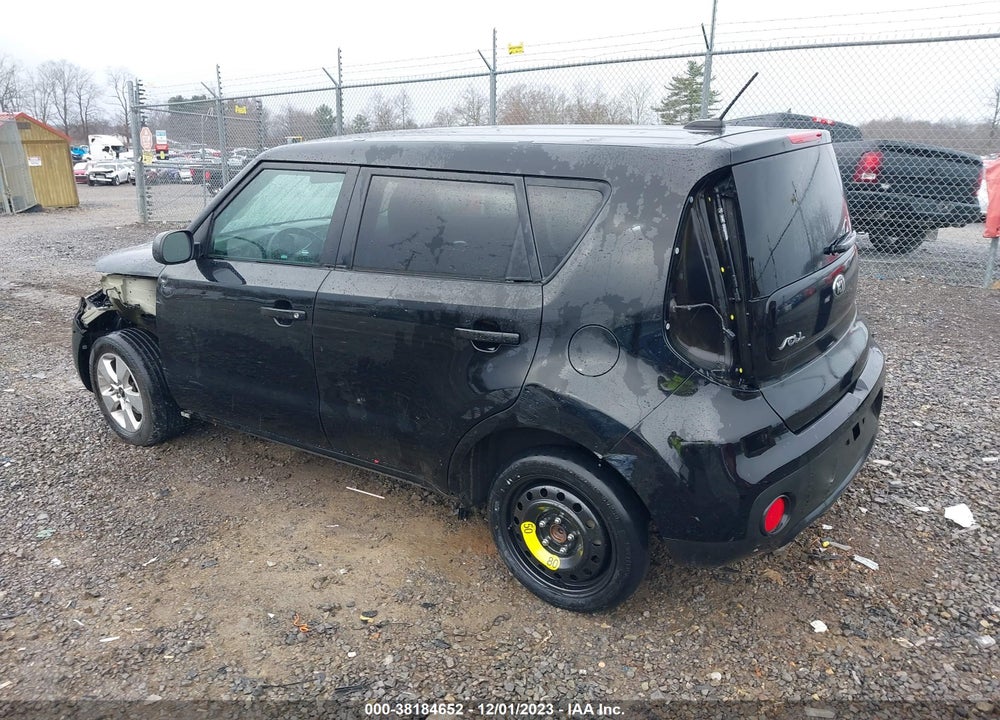 2018 KIA SOUL VIN: KNDJN2A28J7557801