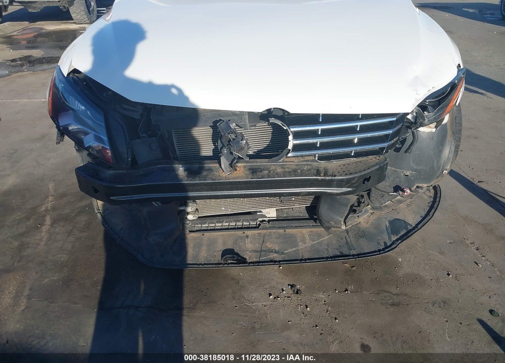 2013 VOLKSWAGEN PASSAT 2.0L TDI SE VIN: 1VWBN7A37DC008142