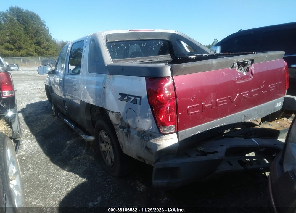 2002 CHEVROLET AVALANCHE VIN: 3GNEK13T42G124211