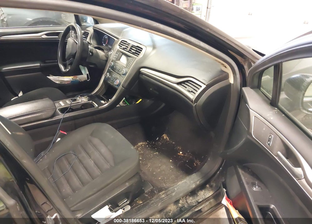 2017 FORD FUSION SE VIN: 3FA6P0H77HR160823
