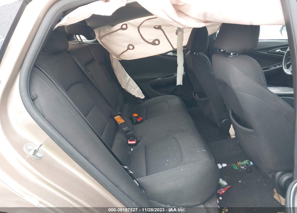 2018 CHEVROLET MALIBU LT VIN: 1G1ZD5STXJF233293