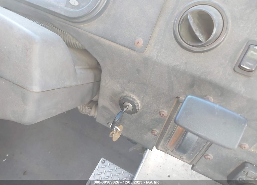 2010 FREIGHTLINER CHASSIS M LINE WALK-IN VAN VIN: 4UZAAPDU9ACAS1774