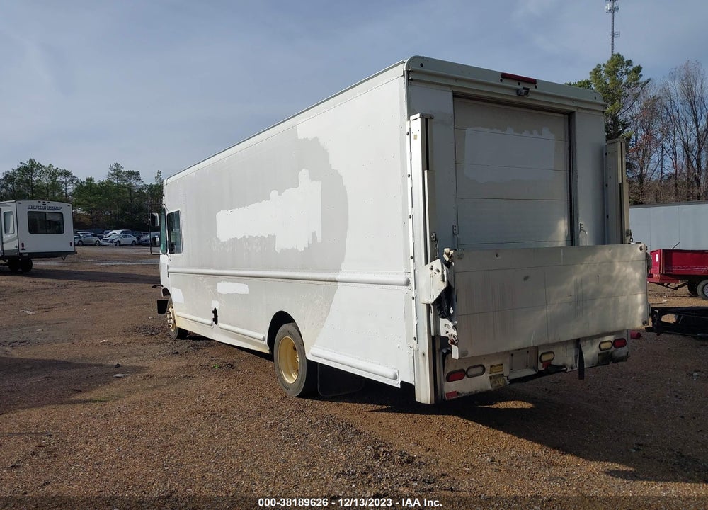 2010 FREIGHTLINER CHASSIS M LINE WALK-IN VAN VIN: 4UZAAPDU9ACAS1774