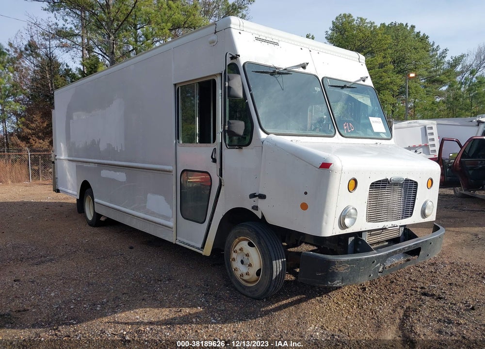 2010 FREIGHTLINER CHASSIS M LINE WALK-IN VAN VIN: 4UZAAPDU9ACAS1774