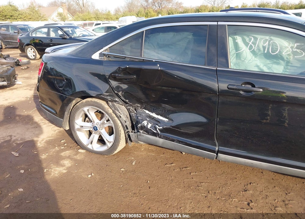 2010 FORD TAURUS SHO VIN: 1FAHP2KT3AG145873