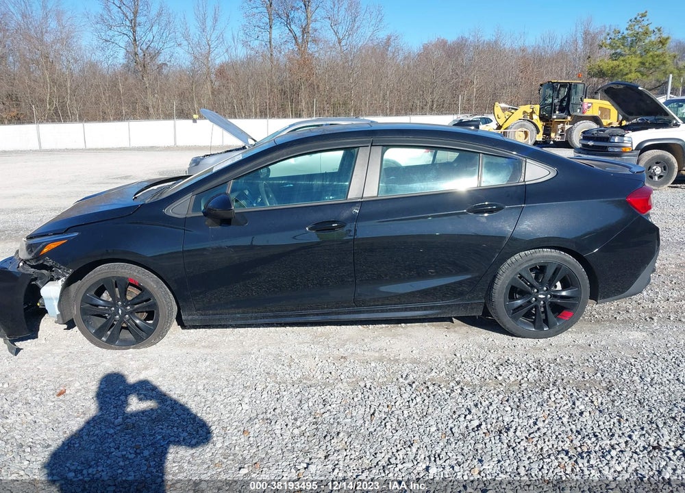 2018 CHEVROLET CRUZE LT AUTO VIN: 1G1BE5SM4J7201943