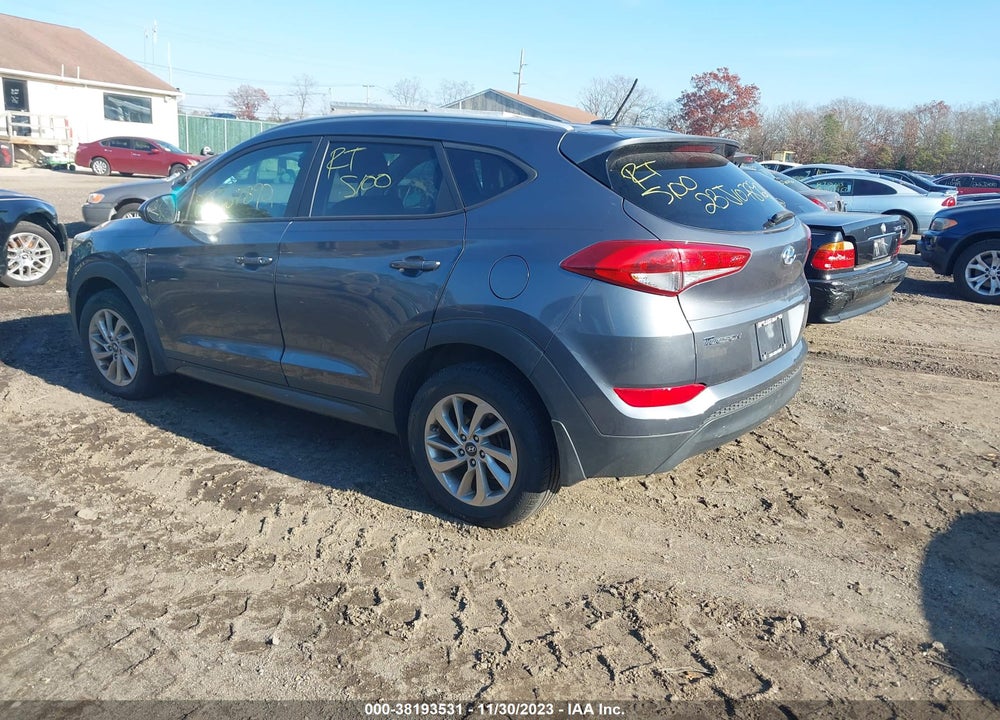 2016 HYUNDAI TUCSON SE VIN: KM8J3CA49GU199708